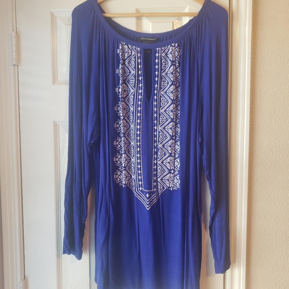 Pre-loved Peek-a-boo Casusl Top